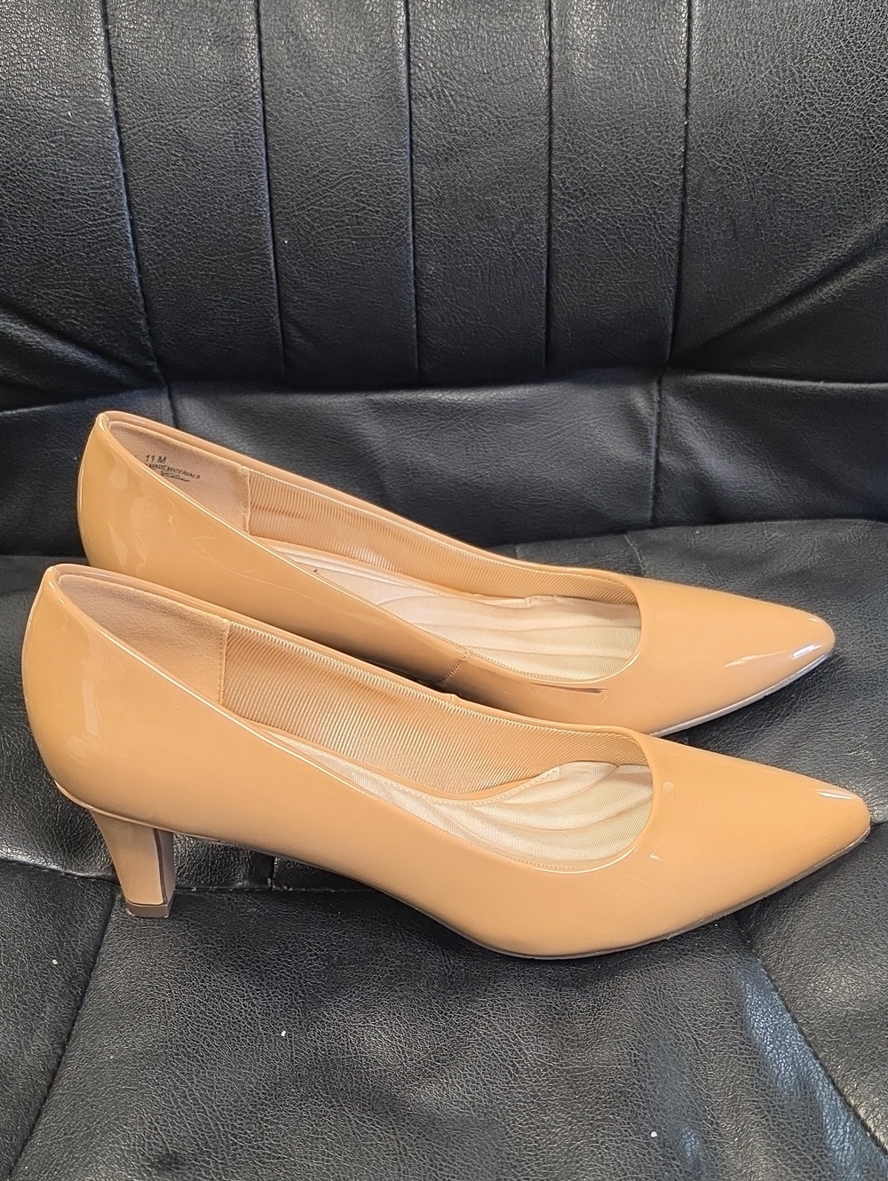 easy street Patent Pointed-Toe Mid Heels - Nude Beige